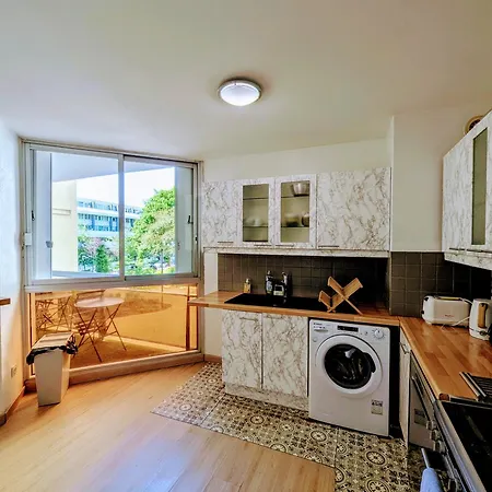 Chic And Spacious With Parking Apartamento *