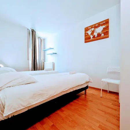 Chic And Spacious With Parking * Saint-Germain-en-Laye